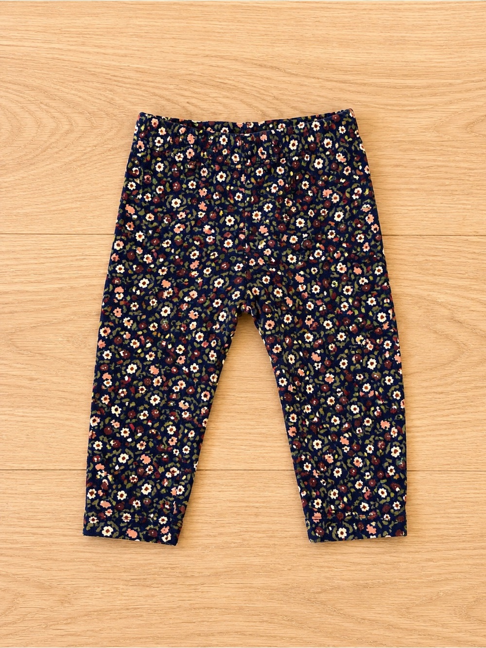Carter’s 2-Piece Outfit Set 6M Olive Green Top & Floral Leggings - Picture 3 of 4
